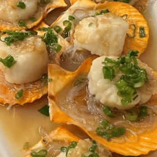 Steam Scallop with Rice Noodle