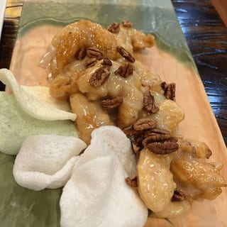 Shrimp with Walnut Nut