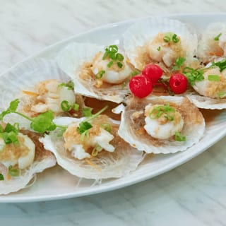 Steamed Scallop with Rice Noodle