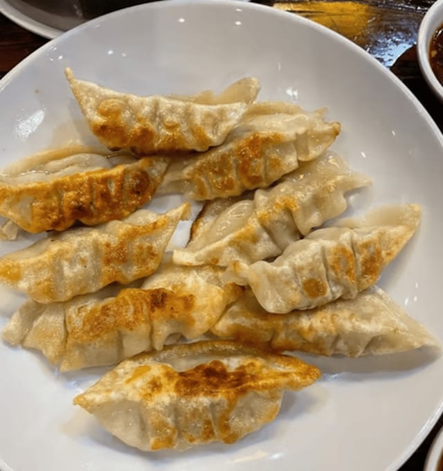 Pot Stickers (9pcs).