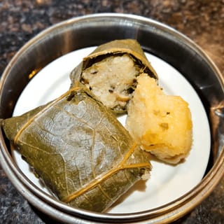 Sticky Rice W. Chicken