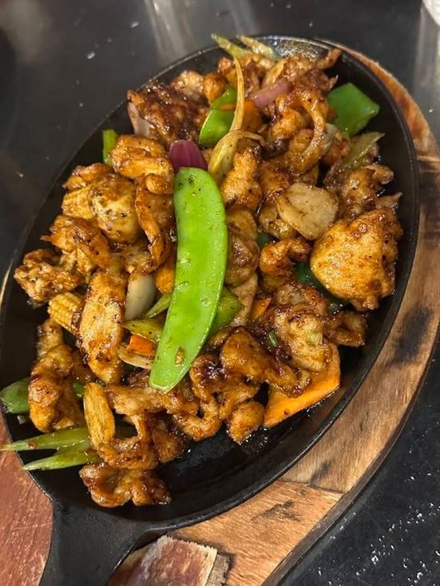 Black Pepper Chicken Bento.